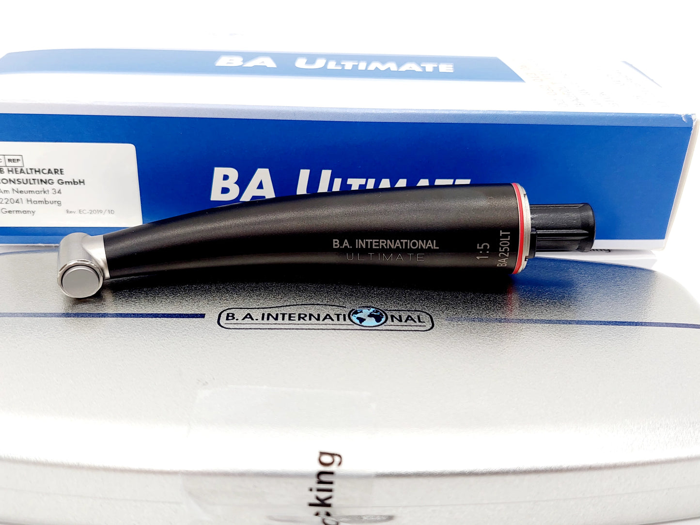 B.A. ULTIMATE Titan Winkelstück BA250LT
Mit Licht, rot 1:5