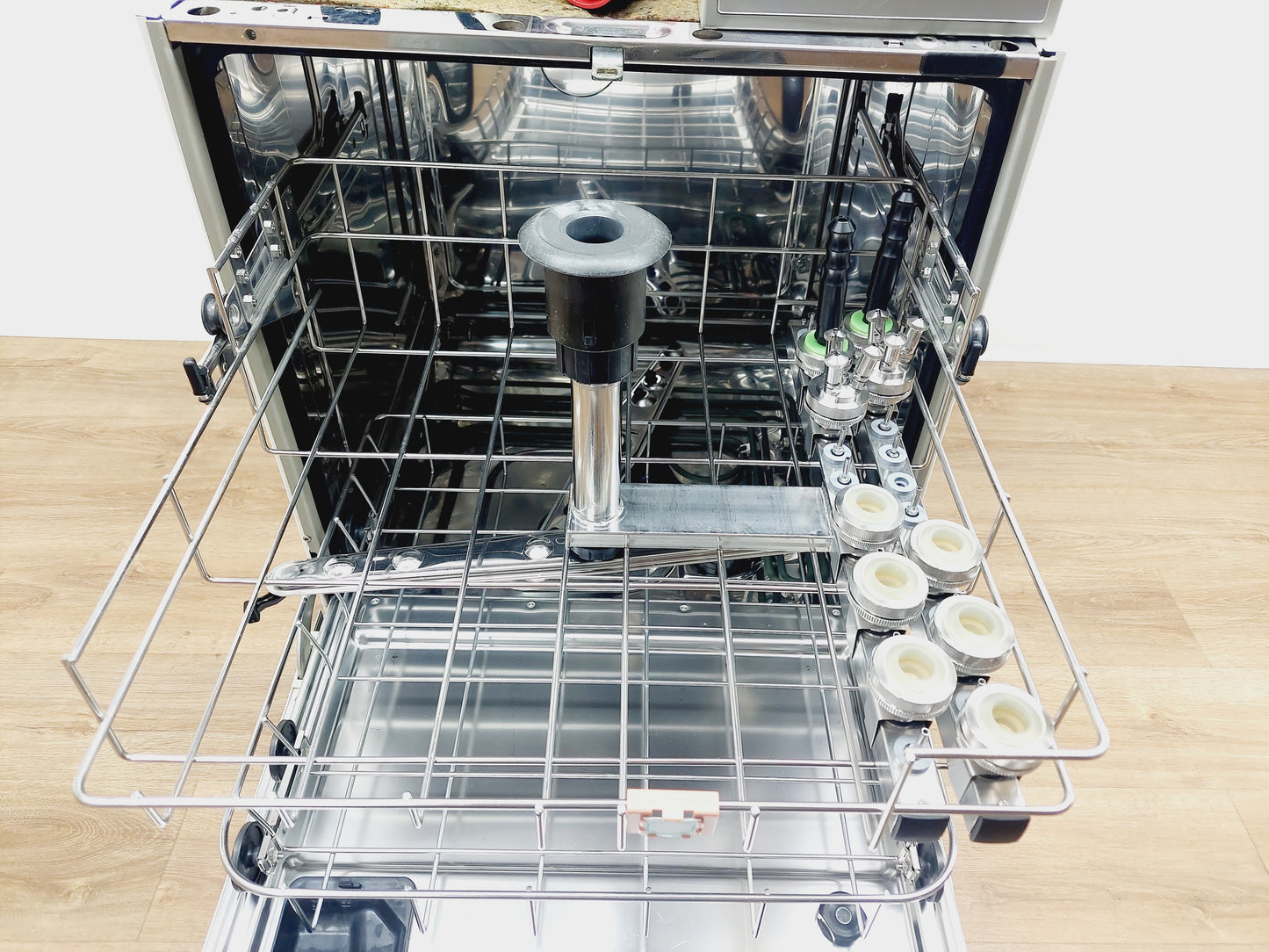 Miele Professional G7881 Thermodesinfektor Validierbar mit Körben