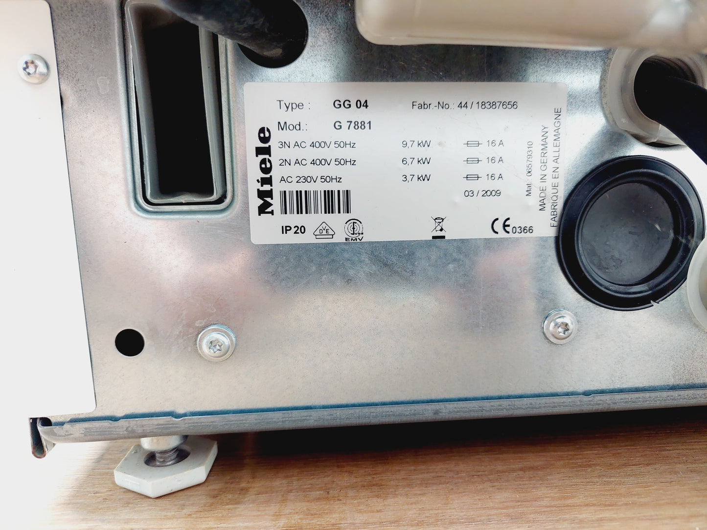 Miele Professional G7881 Thermodesinfektor Validierbar mit Körben