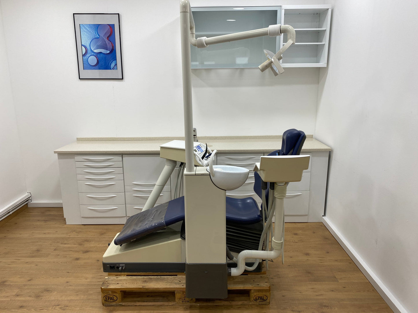 Sirona C4 + Plus Behandlungseinheit