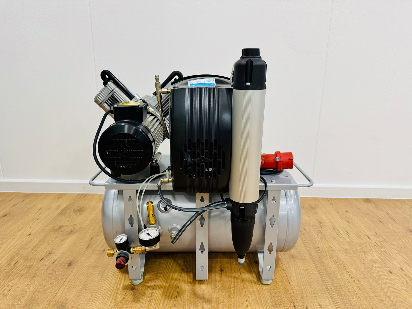 Dürr Dental Duo Kompressor 4152-54 Duo-Tandem mit Membrantrocknung Bj.2017